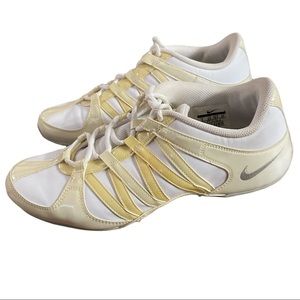 Nike Cheer Shoes Flash Size 9 Model 366194-101 Athletic Shoes